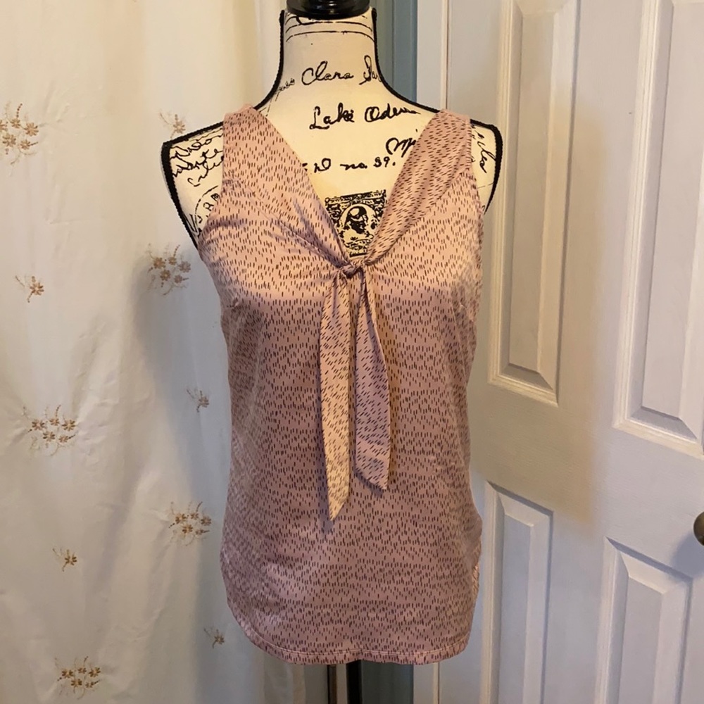 Sleeveless blouse